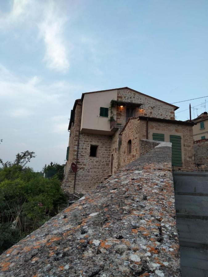 Casa Vacanze "Nonna Vela" Petroio Exterior foto