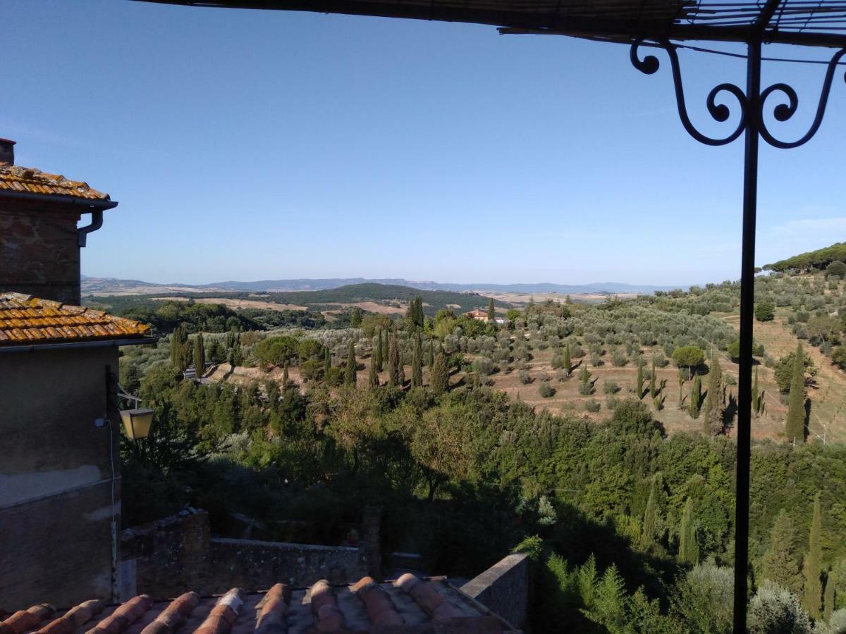 Casa Vacanze "Nonna Vela" Petroio Exterior foto